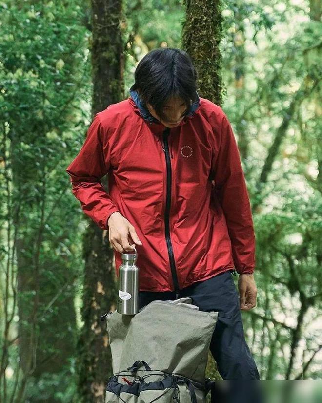 大天王”确实比国产凯乐石性价比高！新利体育登录不吹不黑日本冲锋衣“四