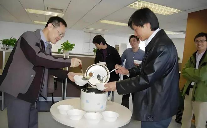 ltra米粉把“首富皮肤”抢爆了新利体育网站入口买不起SU7 U(图14)