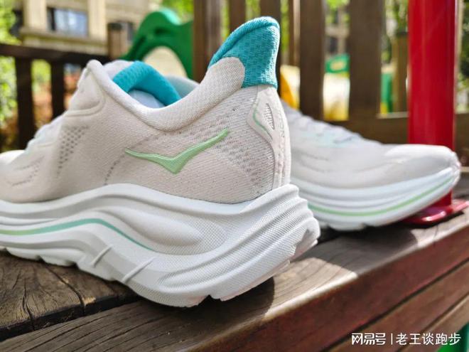 10：恰到好处的卓越跑鞋HOKA CLIFTON(图4)