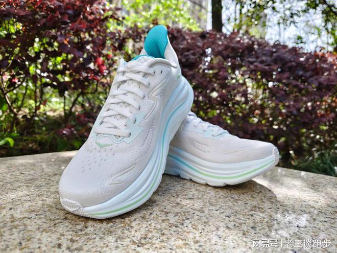 10：恰到好处的卓越跑鞋HOKA CLIFTON(图9)